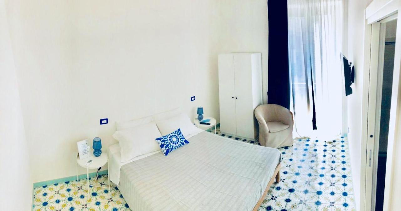 L'Alice B&B サレルノ エクステリア 写真